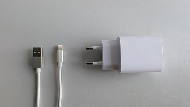 Apple Lightning Ladegerät