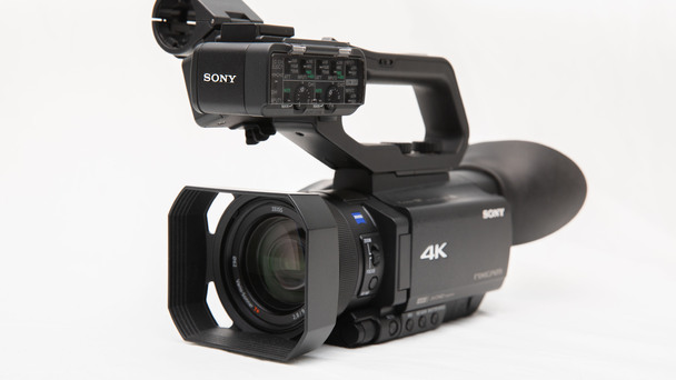 Camcorder Sony FDR-AX700 4K