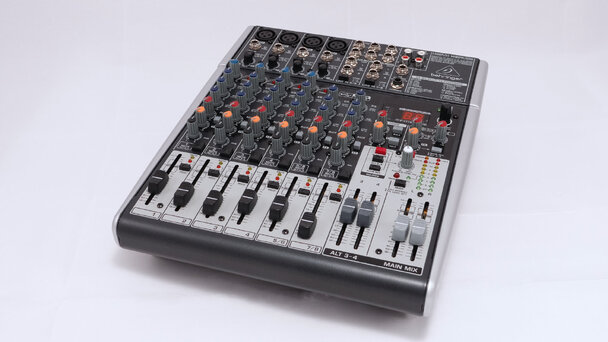 Behringer Xenyx X1204 USB