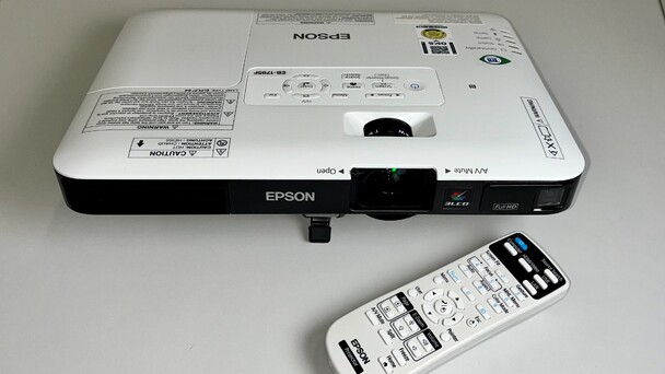 Beamer Epson EB-1795F